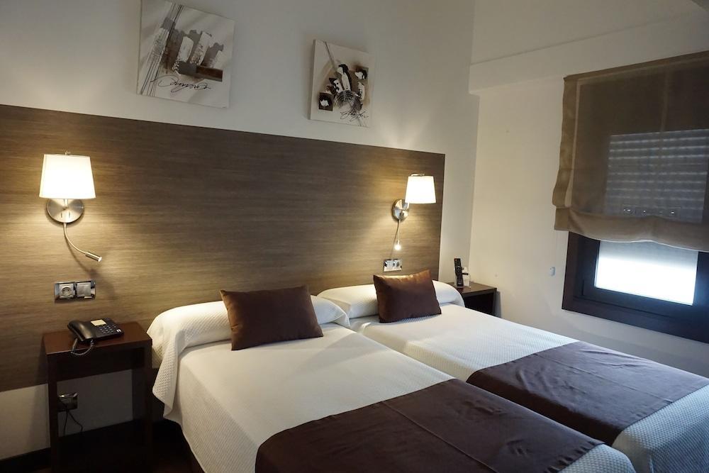 Suites โอโกรูญา ภายนอก รูปภาพ